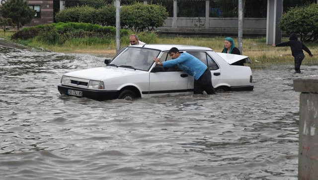 Meteoroloji Genel Müdürü: Ani yağışların nedeni ısı adacıkları