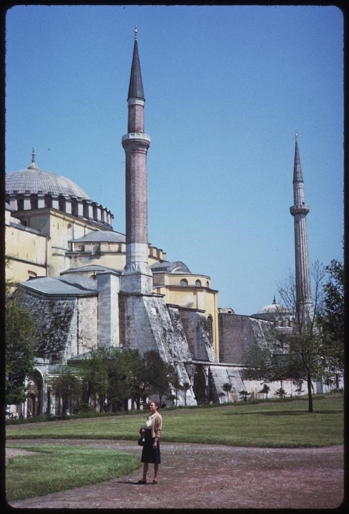 Renklendirilmiş halleriyle eski İstanbul fotoğrafları