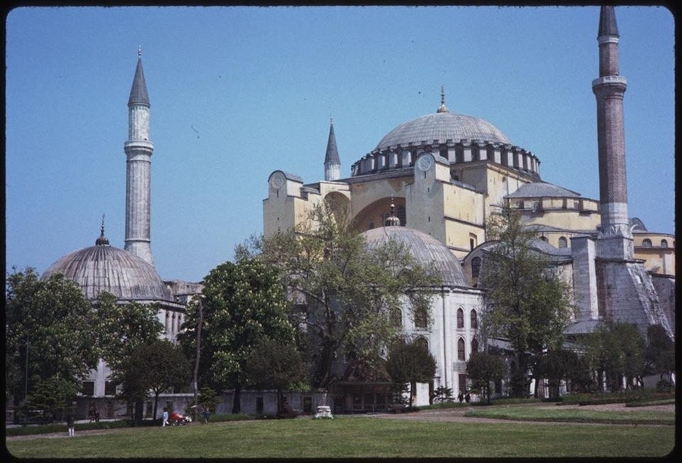 Renklendirilmiş halleriyle eski İstanbul fotoğrafları