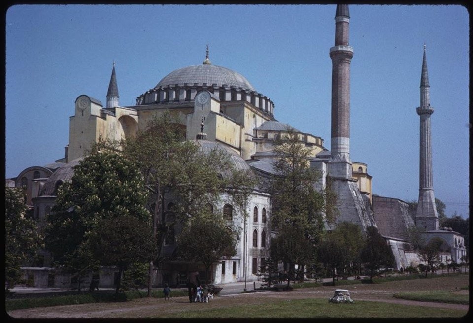 Renklendirilmiş halleriyle eski İstanbul fotoğrafları