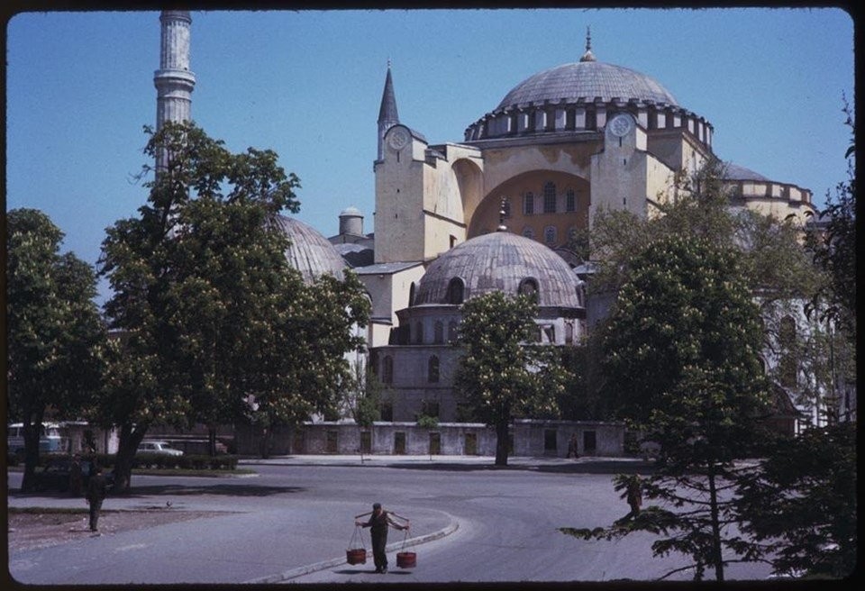 Renklendirilmiş halleriyle eski İstanbul fotoğrafları