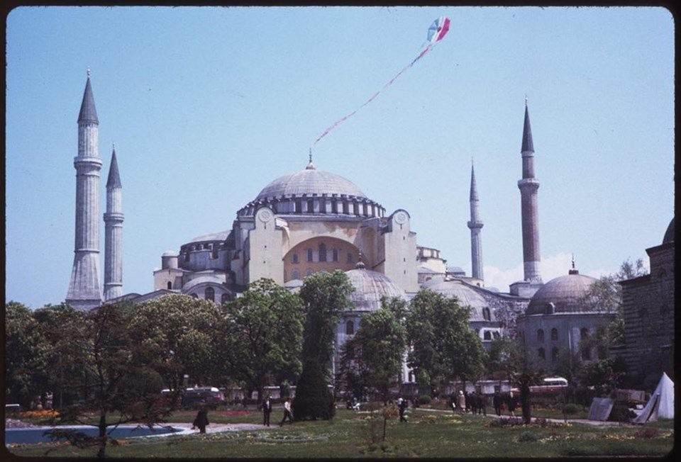 Renklendirilmiş halleriyle eski İstanbul fotoğrafları