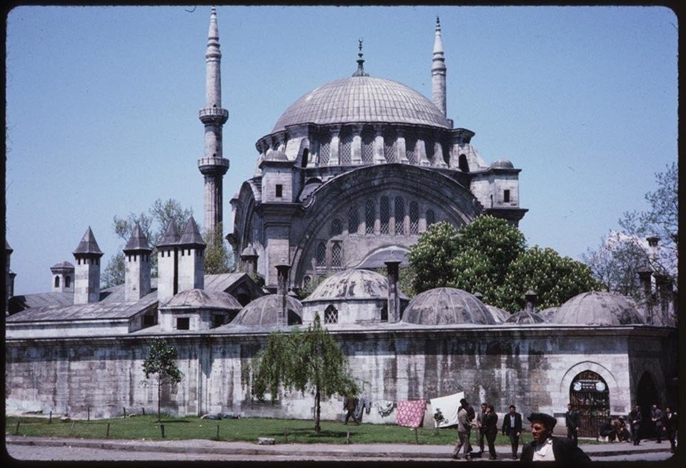 Renklendirilmiş halleriyle eski İstanbul fotoğrafları