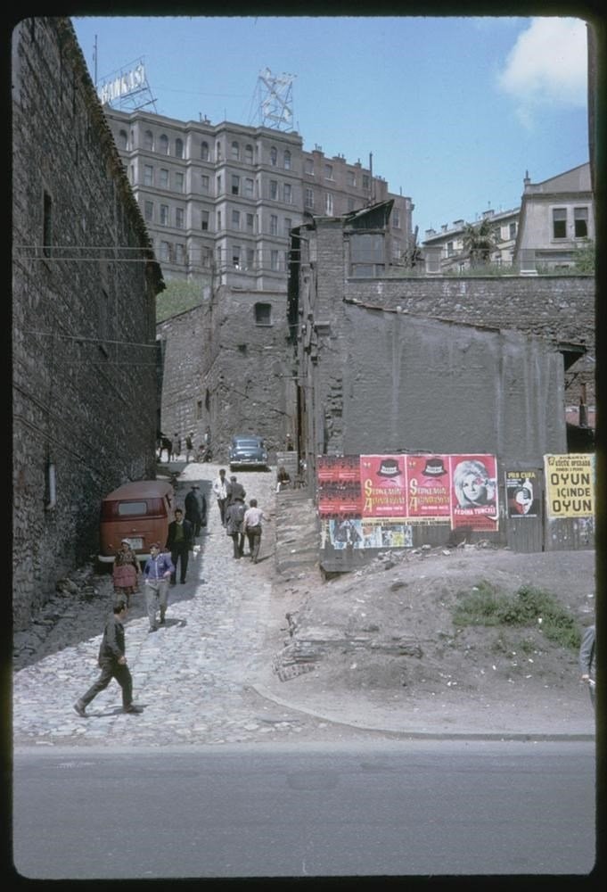 Renklendirilmiş halleriyle eski İstanbul fotoğrafları