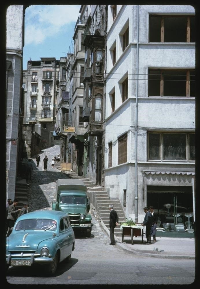 Renklendirilmiş halleriyle eski İstanbul fotoğrafları