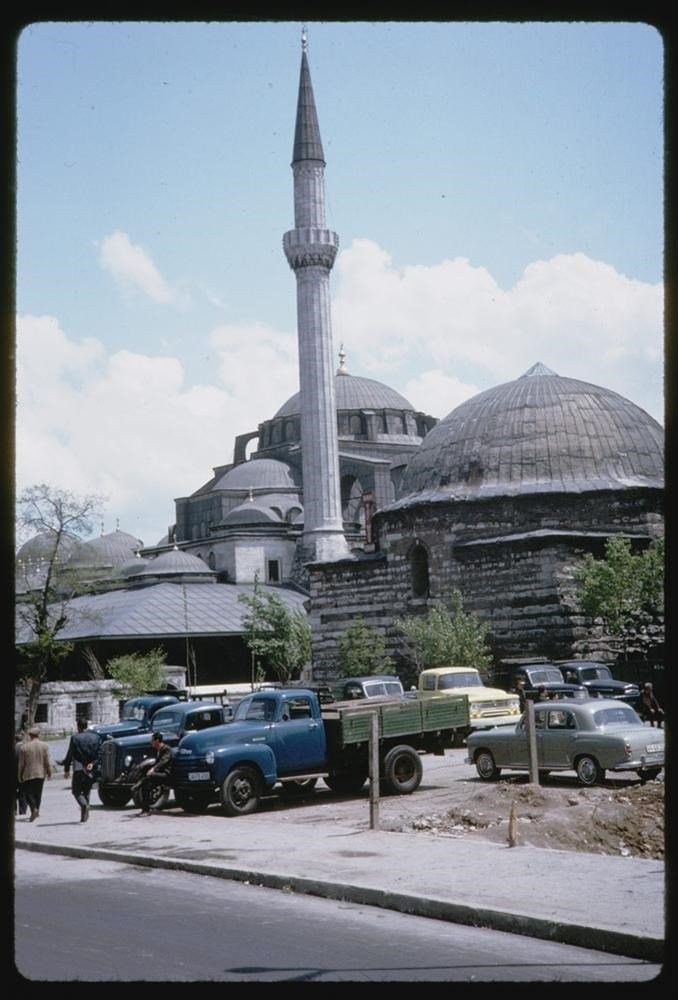 Renklendirilmiş halleriyle eski İstanbul fotoğrafları