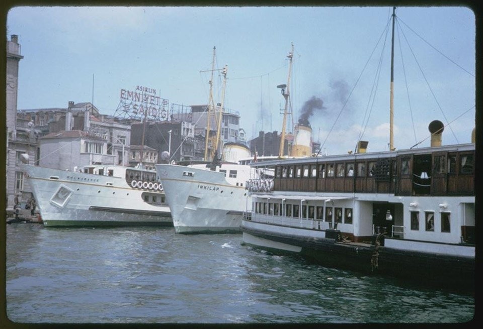 Renklendirilmiş halleriyle eski İstanbul fotoğrafları