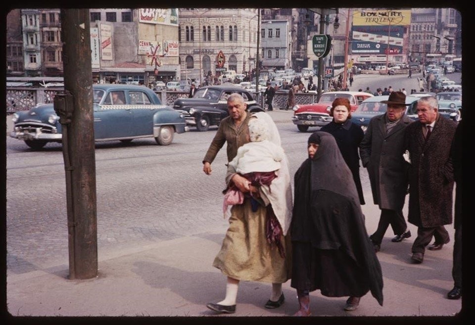 Renklendirilmiş halleriyle eski İstanbul fotoğrafları