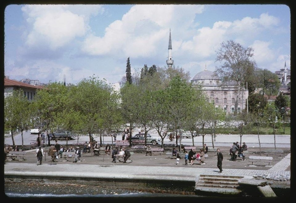 Renklendirilmiş halleriyle eski İstanbul fotoğrafları