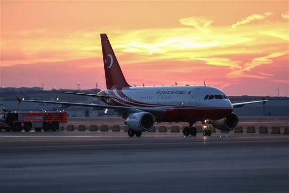 3. Havalimanı'ndaki tarihi inişten kareler