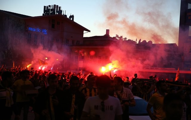 Kadıköy'de Ali Koç coşkusu