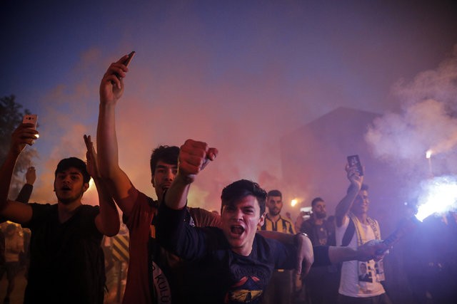 Kadıköy'de Ali Koç coşkusu