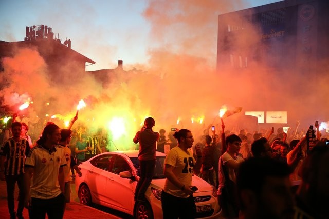 Kadıköy'de Ali Koç coşkusu