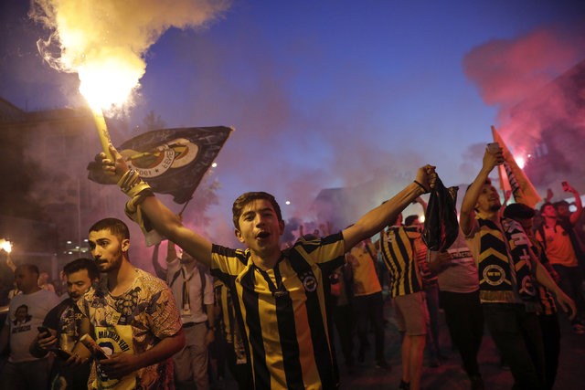 Kadıköy'de Ali Koç coşkusu