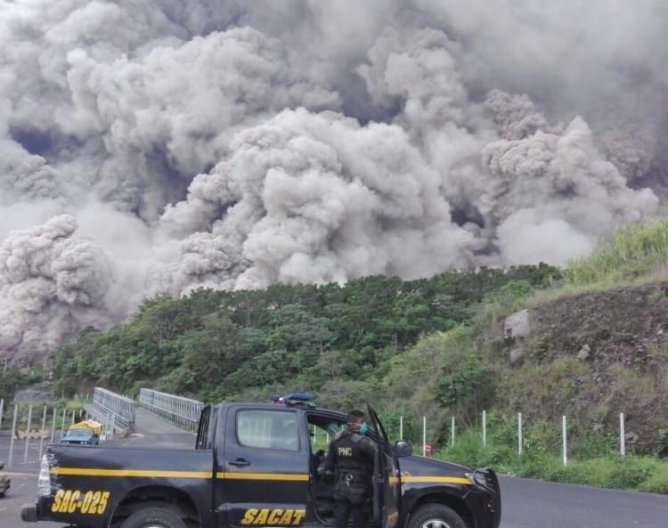 Fuego Yanardağı yeniden patladı! Ölü sayısı 38'e yükseldi