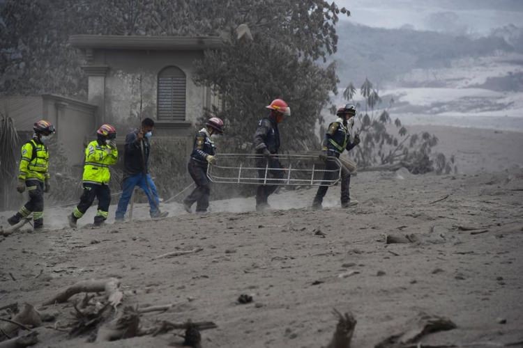 Fuego Yanardağı yeniden patladı! Ölü sayısı 38'e yükseldi