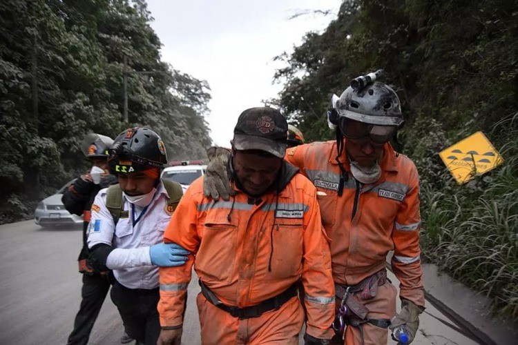 Fuego Yanardağı yeniden patladı! Ölü sayısı 38'e yükseldi