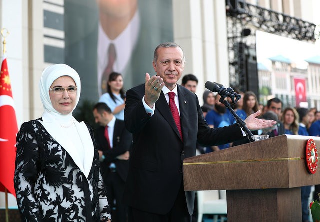 İşte yeni sisteme geçiş törenlerinden renkli kareler...