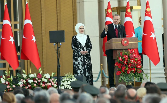 İşte yeni sisteme geçiş törenlerinden renkli kareler...