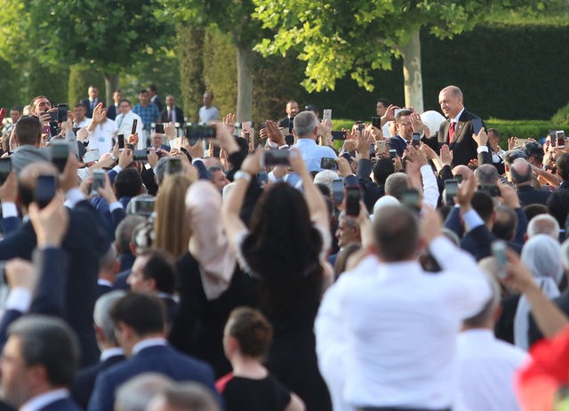 İşte yeni sisteme geçiş törenlerinden renkli kareler...