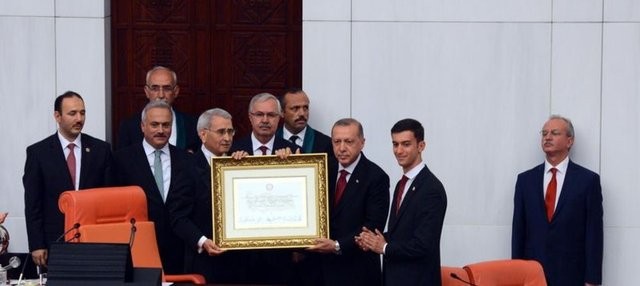 İşte yeni sisteme geçiş törenlerinden renkli kareler...