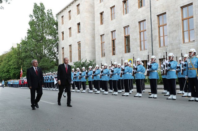 İşte yeni sisteme geçiş törenlerinden renkli kareler...