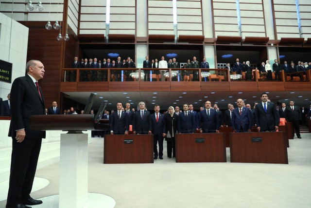 İşte yeni sisteme geçiş törenlerinden renkli kareler...