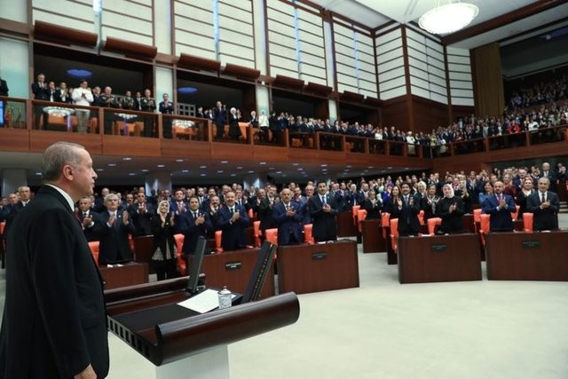 İşte yeni sisteme geçiş törenlerinden renkli kareler...