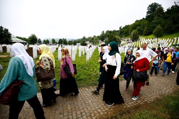 Srebrenitsa soykırımının 23. yıl dönümü 