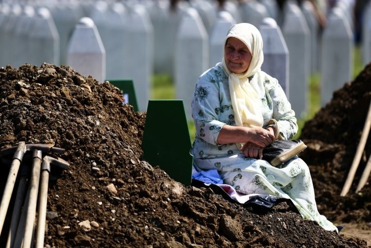 Srebrenitsa soykırımının 23. yıl dönümü 