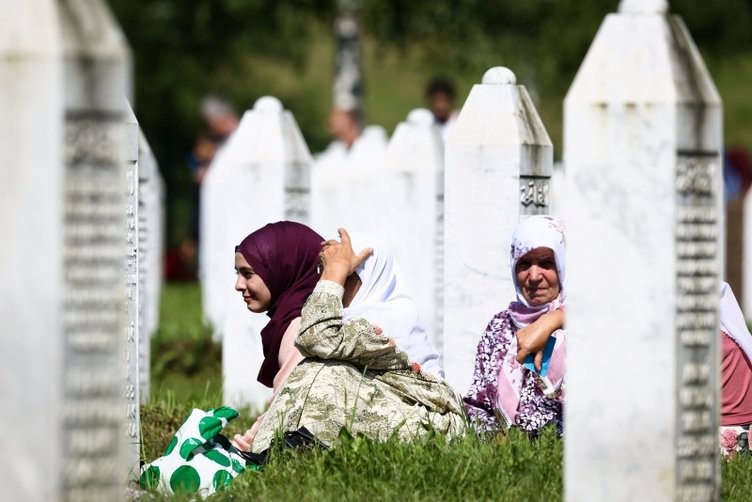 Srebrenitsa soykırımının 23. yıl dönümü 