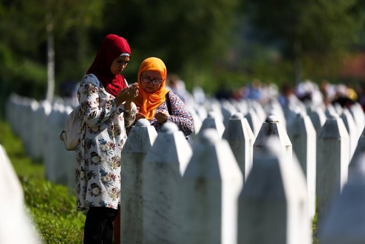 Srebrenitsa soykırımının 23. yıl dönümü 