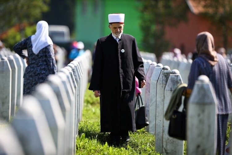 Srebrenitsa soykırımının 23. yıl dönümü 