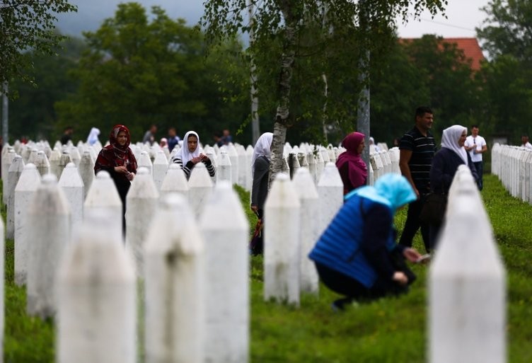 Srebrenitsa soykırımının 23. yıl dönümü 