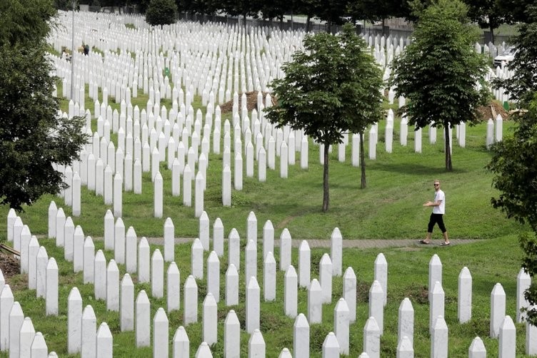 Srebrenitsa soykırımının 23. yıl dönümü 