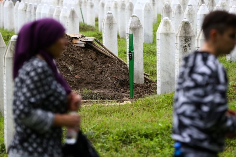 Srebrenitsa soykırımının 23. yıl dönümü 