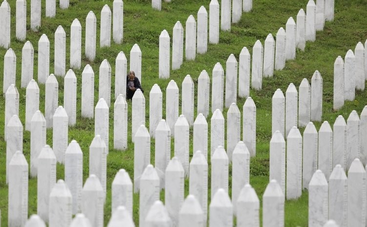 Srebrenitsa soykırımının 23. yıl dönümü 