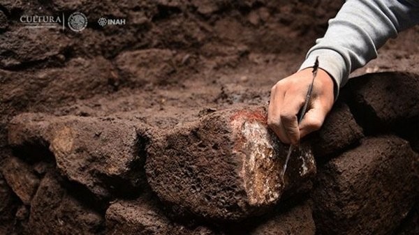 Deprem tapınağı ortaya çıkardı