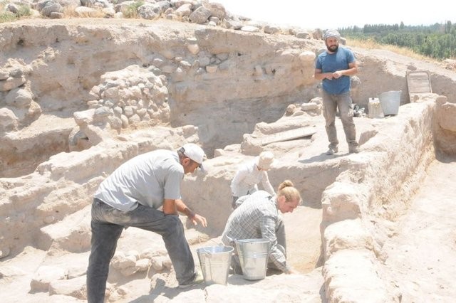 Kınık Höyük'te bir tapınak daha bulundu