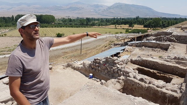 Kınık Höyük'te bir tapınak daha bulundu