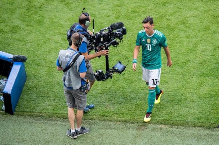 Mesut Özil'e Türkiye'den destek yağıyor!