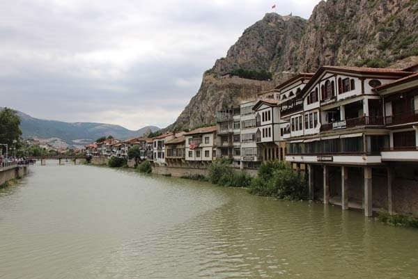 Yeşilırmak Nehri susuz kaldı! Vatandaş şaşkın