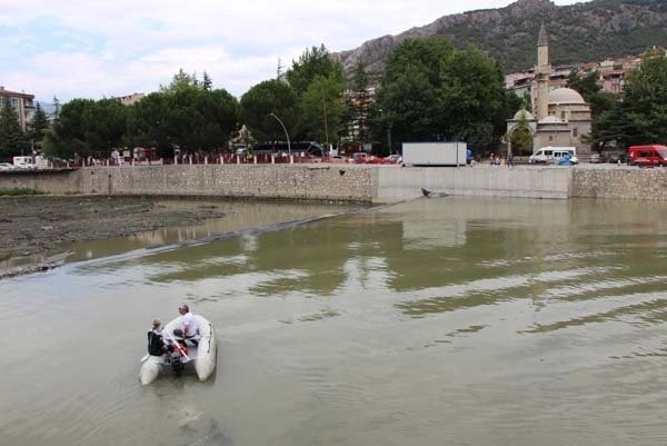 Yeşilırmak Nehri susuz kaldı! Vatandaş şaşkın