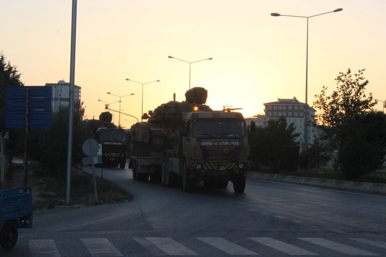 TSK'dan Suriye sınırına yoğun askeri sevkiyat!