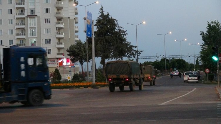 TSK'dan Suriye sınırına yoğun askeri sevkiyat!