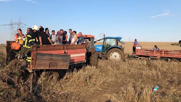 Çorlu'da tren vagonları devrildi... İlk görüntüler