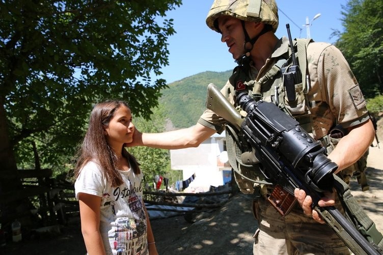 Timler son teknolojiyle teröristlerin peşinde!