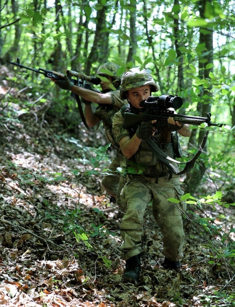 Timler son teknolojiyle teröristlerin peşinde!