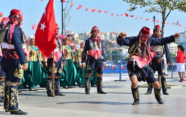 Tüm yurtta Zafer Bayramı kutlanması