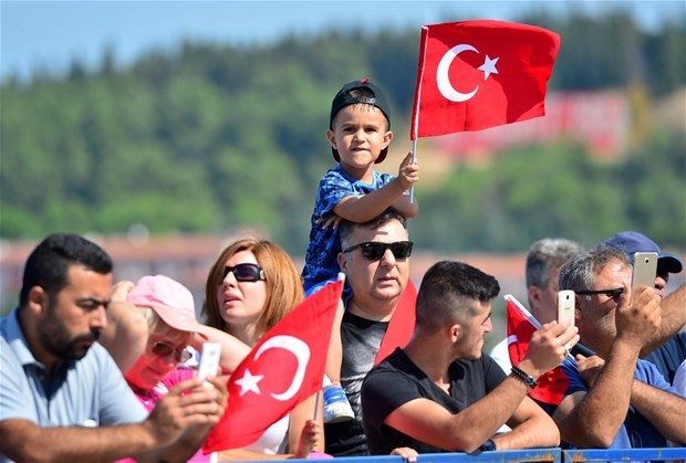 Tüm yurtta Zafer Bayramı kutlanması